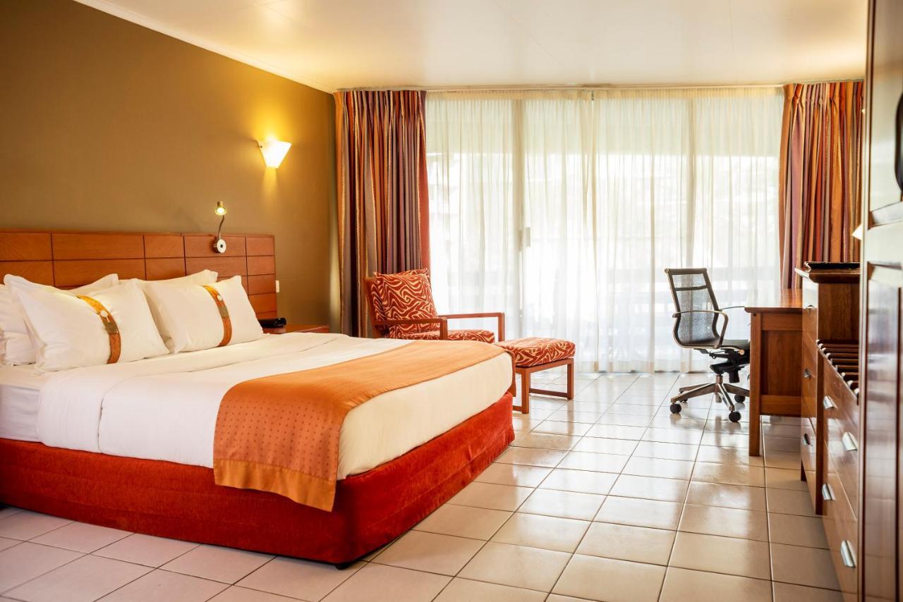 Holiday Inn & Suites Port Moresby By Ihg Eksteriør billede