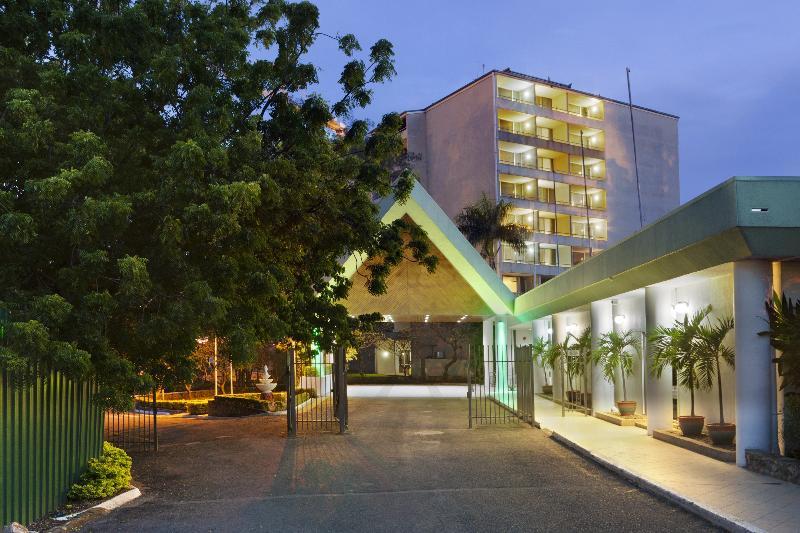 Holiday Inn & Suites Port Moresby By Ihg Eksteriør billede